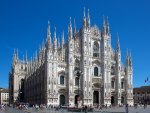 1024px-Milan_Cathedral_from_Piazza_del_Duomo.jpg